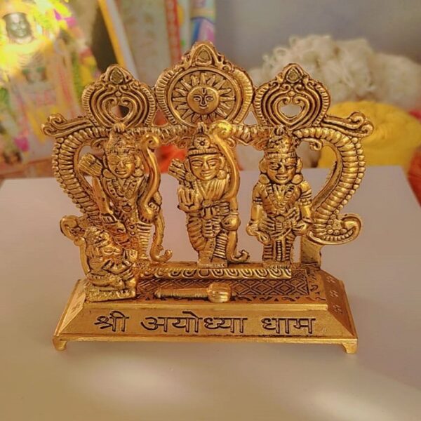 Shri Ram, Seeta & Lakshman Murti